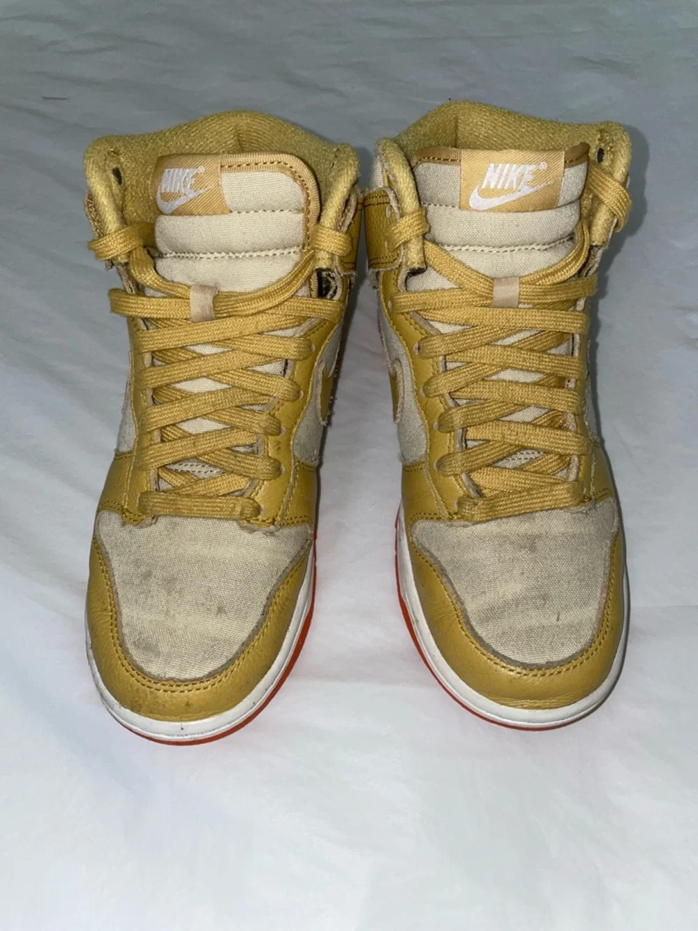 Nike Dunk High sneakers Wheat Gold and Safety Orange